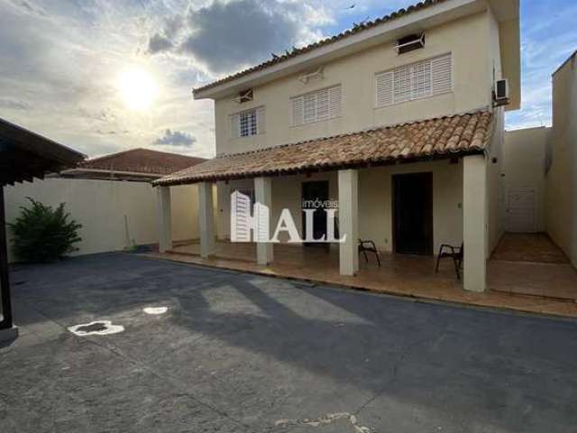 Casa com 4 dorms, Vila Curti, São José do Rio Preto - R$ 749 mil, Cod: 9919