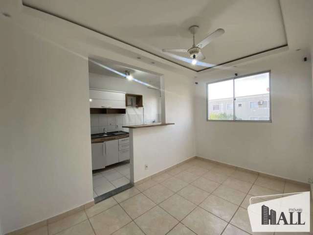 Apartamento com 2 quartos à venda na Avenida Atílio Capello, Loteamento Clube V, São José do Rio Preto, 45 m2 por R$ 160.000