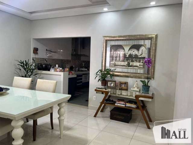 Casa com 5 quartos à venda na Rua Jorge Abrão Aued, Jardim Yolanda, São José do Rio Preto, 360 m2 por R$ 620.000