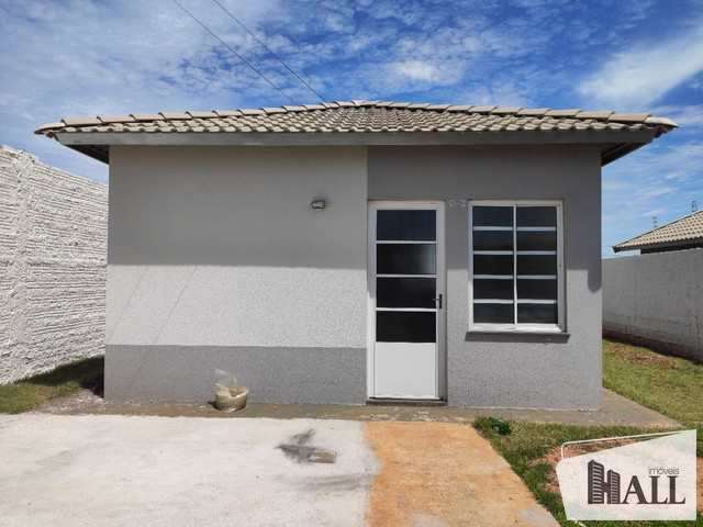 Casa com 2 quartos à venda na Rua José da Silva Santos, Parque Residencial da Fraternidade 2, São José do Rio Preto, 45 m2 por R$ 180.000