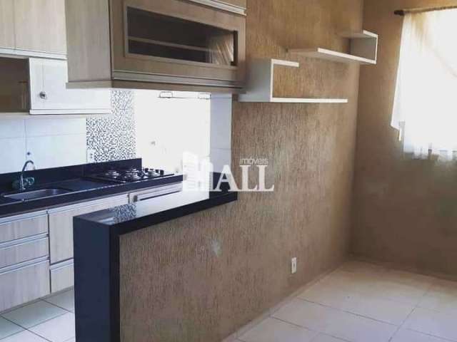 Apartamento com 2 dorms, Vila São Jorge, São José do Rio Preto - R$ 210 mil, Cod: 12718