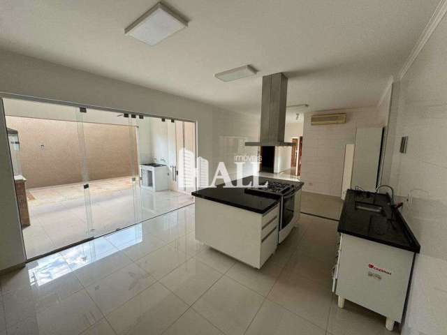 Casa com 3 dorms, Parque Residencial J. Macedo, São José do Rio Preto - R$ 590 mil, Cod: 13019