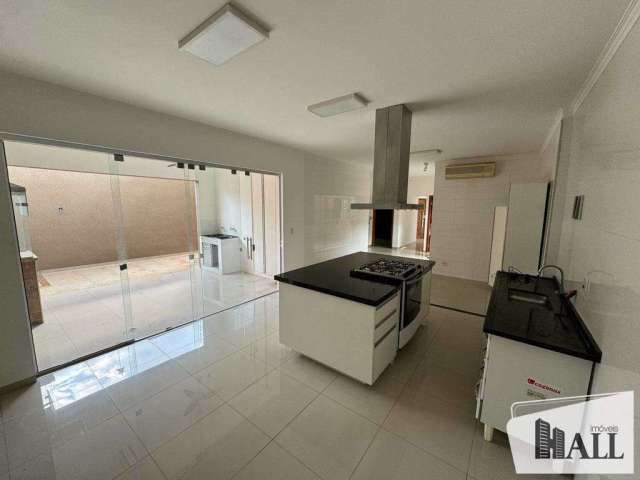 Casa com 3 quartos à venda na Rua José Claro Salgado, Parque Residencial J. Macedo, São José do Rio Preto, 210 m2 por R$ 590.000