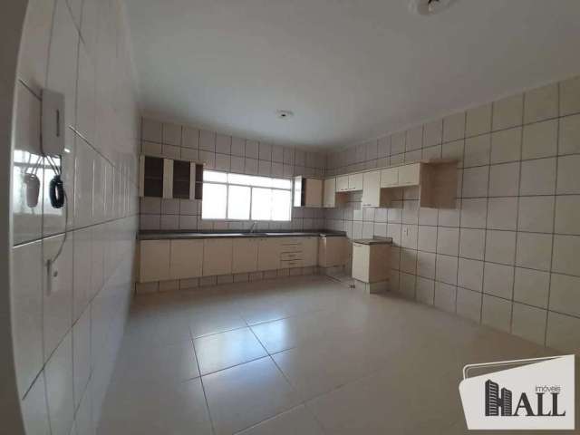 Casa com 3 quartos à venda na Rua Clemente Gassi, Jardim Flamboyant, Mirassol, 212 m2 por R$ 650.000