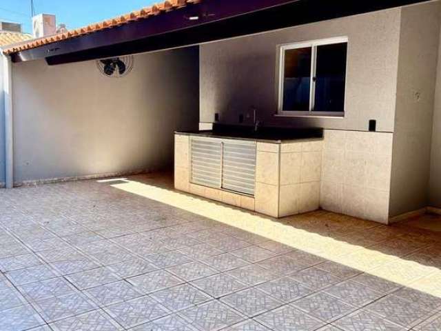 Casa com 3 quartos à venda na Avenida Belvedere, Jardins de Athenas, São José do Rio Preto, 120 m2 por R$ 565.000