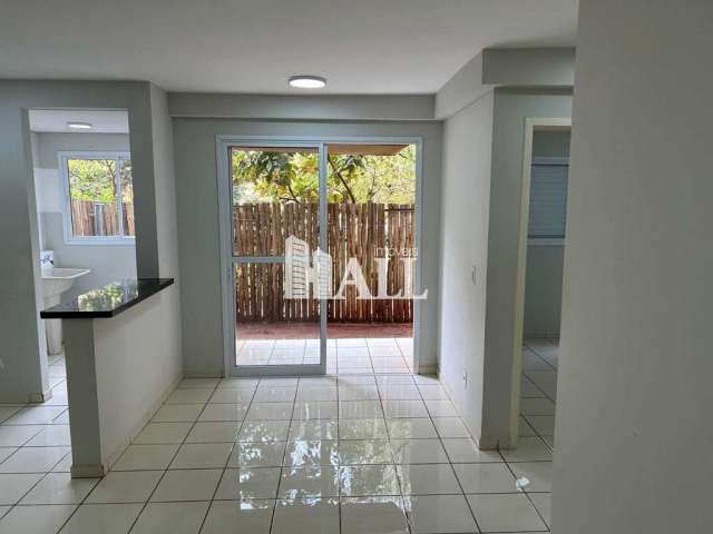 Apartamento com 2 quartos à venda na Avenida Alfredo Antonio de Oliveira, Jardim Planalto, São José do Rio Preto, 50 m2 por R$ 215.000