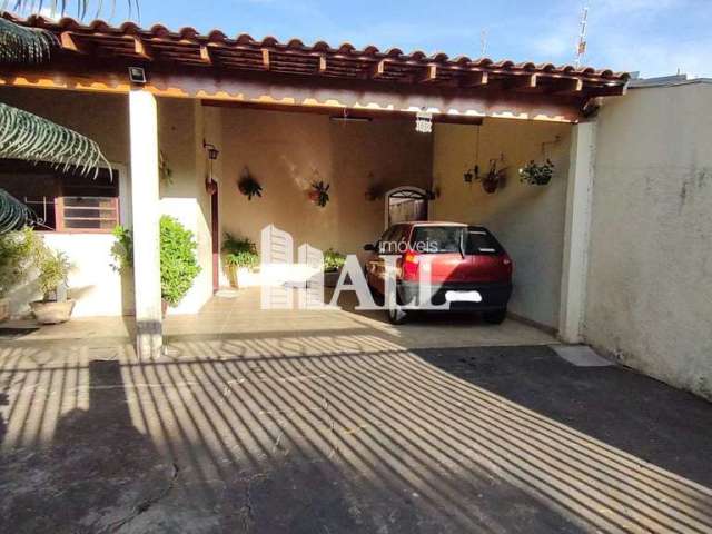 Casa com 3 quartos à venda na Rua Doutor Cervantes Arantes, Jardim Vale do Sol, São José do Rio Preto por R$ 370.000