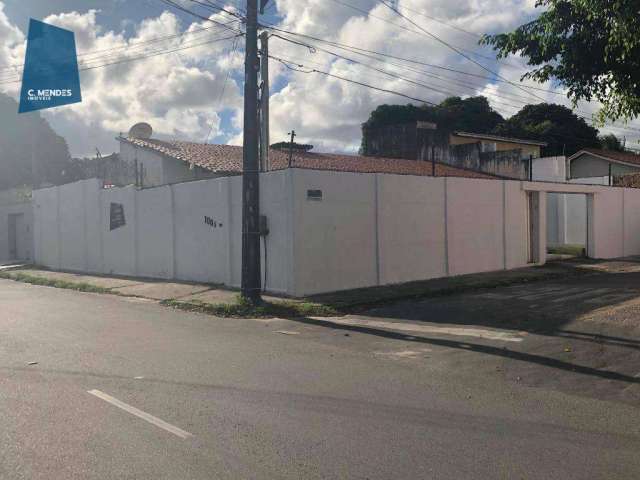 Casa com 3 dormitórios à venda, 180 m² por R$ 620.000,00 - Messejana - Fortaleza/CE