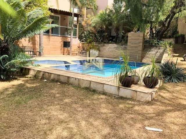 Casa à venda 4 Quartos, 2 Suites, 5 Vagas, 640M², Trevo, Belo Horizonte -