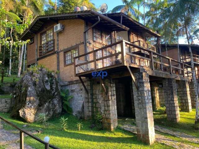 Casa em condomínio fechado com 3 quartos à venda na João Ourique Ferreira, 100, Alambari, Resende por R$ 629.000