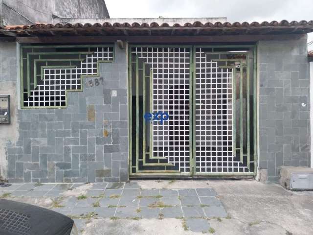 Casa com 2 quartos à venda na Comandante Almiro, 1587, Serraria Brasil, Feira de Santana por R$ 250.000