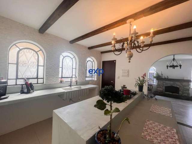 Casa com 5 quartos à venda na Avenida Santana, 896, Jardim Maristela, Atibaia por R$ 1.390.000