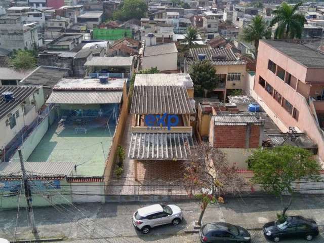 Casa em condomínio fechado com 3 quartos à venda na Piracaia, 581, Marechal Hermes, Rio de Janeiro por R$ 650.000