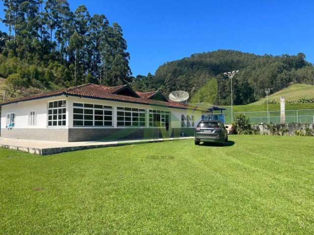 Fazenda em Joanópolis: Refúgio Rural Próximo à Cachoeira dos Pretos