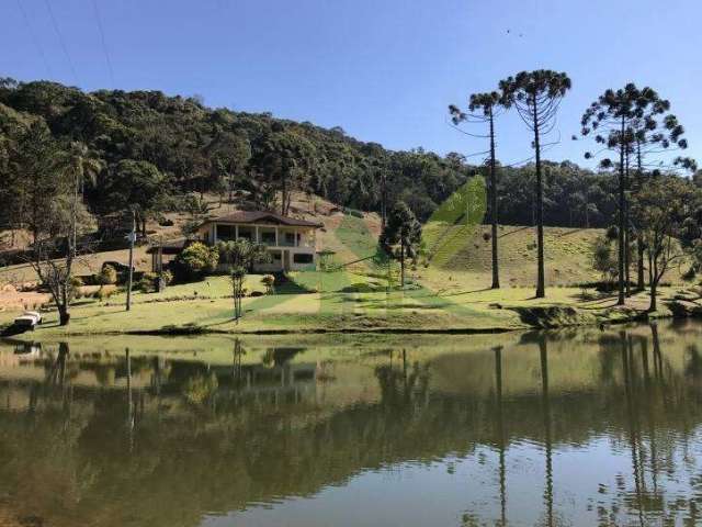 Oportunidade Exclusiva em Atibaia: Sítio com 300.000 m² e Natureza Preserva