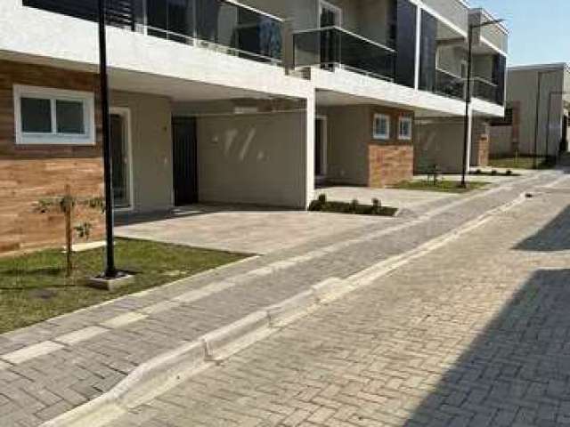 Casa com 3 quartos, 129m², à venda em Curitiba, Uberaba