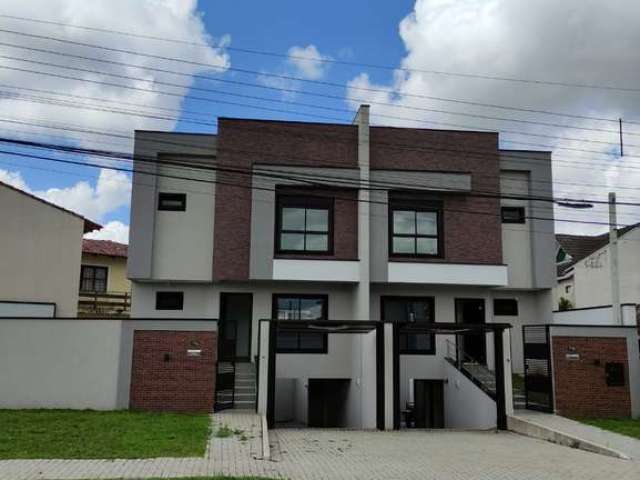 Sobrado com 2 quartos, 131m², à venda em Curitiba, Boa Vista