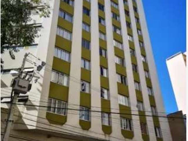 Apartamento com 3 quartos, 100m², à venda em Curitiba, Centro