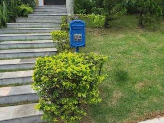 Casa para Venda em Santana de Parnaíba, Alphaville, 3 dormitórios, 2 suítes, 4 banheiros, 8 vagas