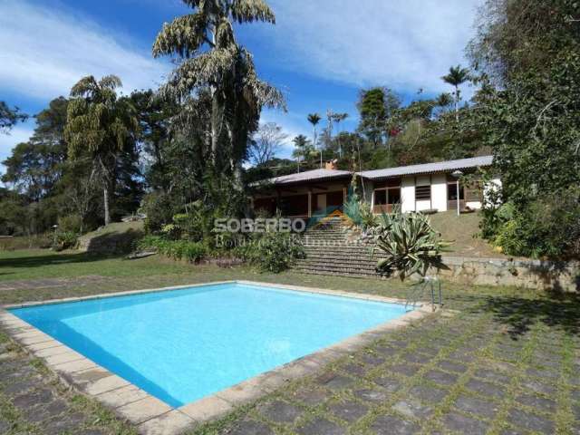 Chácara c/ 10.000 m2 e Casa de 5 quartos (1 Suíte), Piscina e Lazer, Teresópolis, RJ