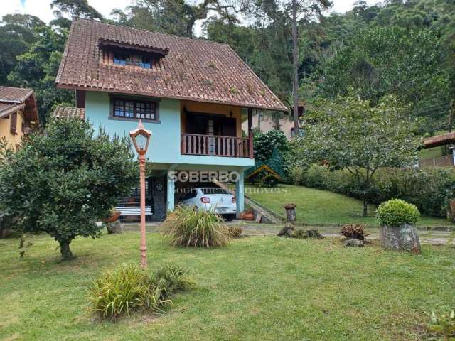 Casa 4 Quartos à Venda, Quintal e Jardim, Parque Ingá, Teresópolis, RJ