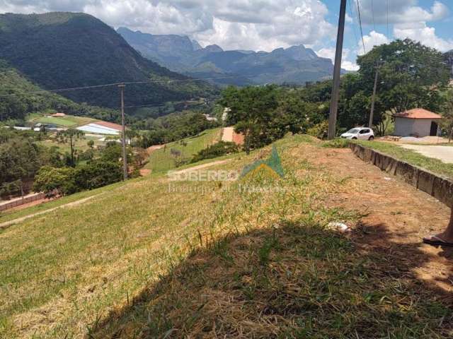 Terreno com 578 m2 em Condomínio com Lazer, Albuquerque, Tresópolis