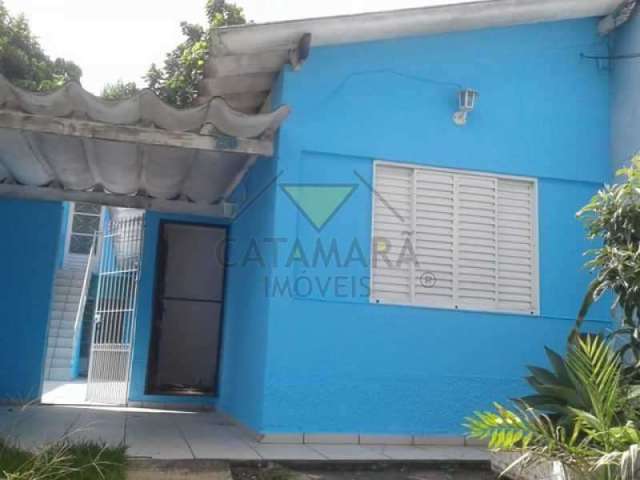 Casa com 2 quartos à venda no Conjunto Habitacional Antônio Bovolenta, Mogi das Cruzes , 94 m2 por R$ 335.000