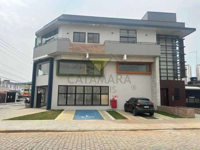 Sala comercial com 1 sala para alugar na Vila Mogilar, Mogi das Cruzes , 50 m2 por R$ 3.850