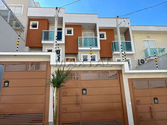 Sobrado Novo Santa Terezinha com 3 suítes, sacada, sala, cozinha com espaço gourmet lavabo, 2 vagas