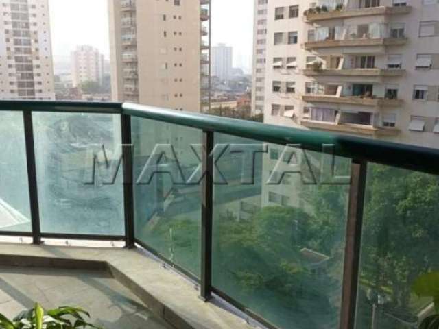 Apartamento 114m² à venda em Santana com 3 dormitórios, sala  com varanda e 2 vagas.