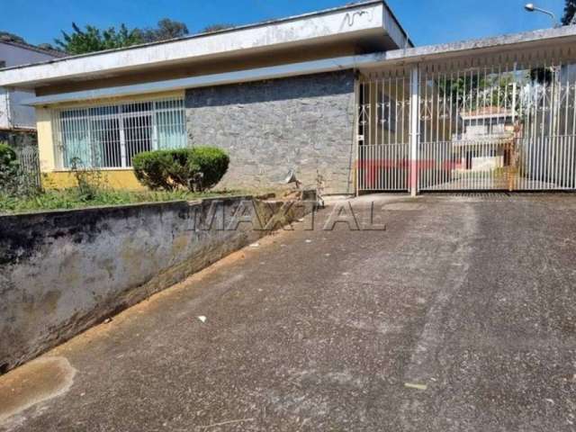 Casa térrea ampla de 193m², 3 suítes,10 vagas, próximo ao parque Horto Florestal.