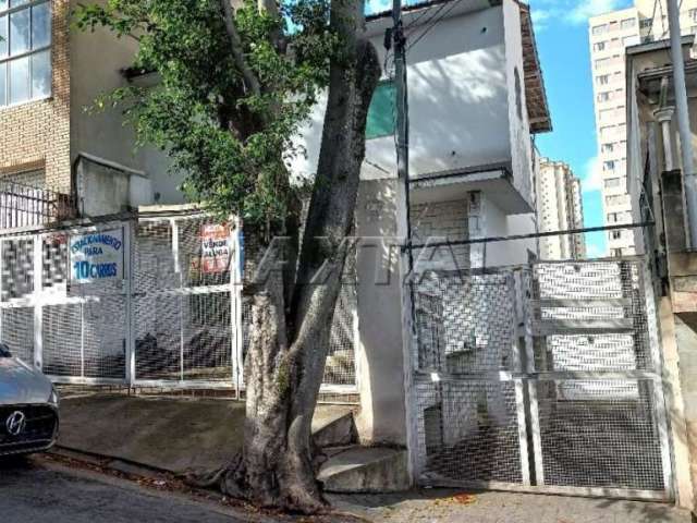 Casa Comercial de 220m², 8 salas, 10 vagas  em  Santana, Bom para Clínicas, e Escritórios.