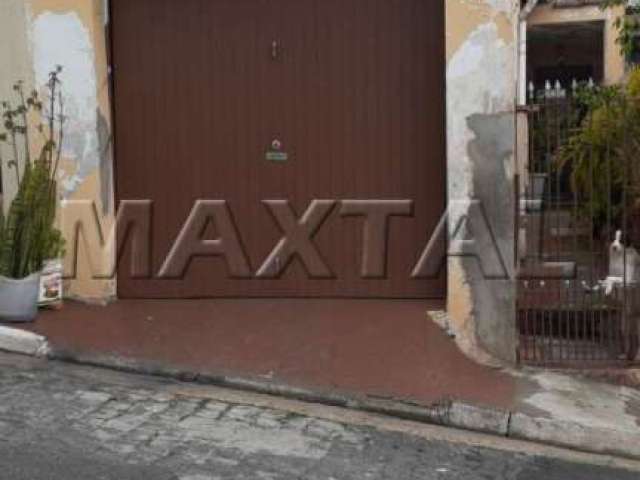 Casa de 85m², 2 dormitórios, 2 banheiros, 1 vaga de garagem no bairro Chora Menino.