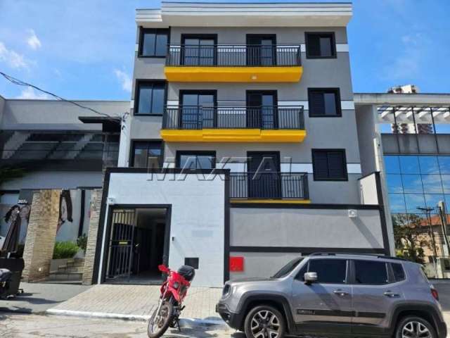 Apartamento à venda de 50m², na Água Fria com 2 dormitórios. Prédio com elevador.