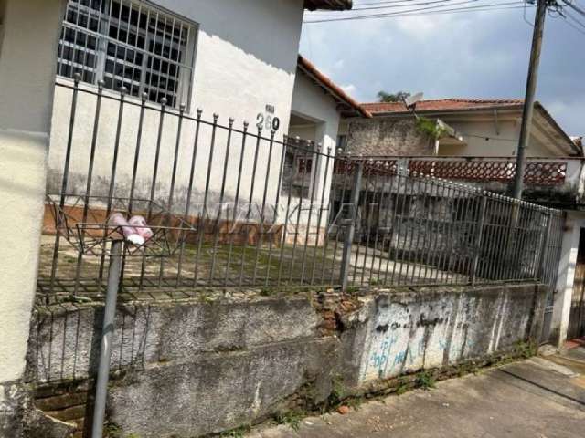 Terreno com 713m² ,possuí 14,25 x 50 com 3 casas,  no bairro do Tremembé, em ótima localização!