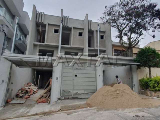 Casa à venda na Vila Roque, 3 dormitórios, 4 banheiros, 1 sala e 2 vagas de garagem.