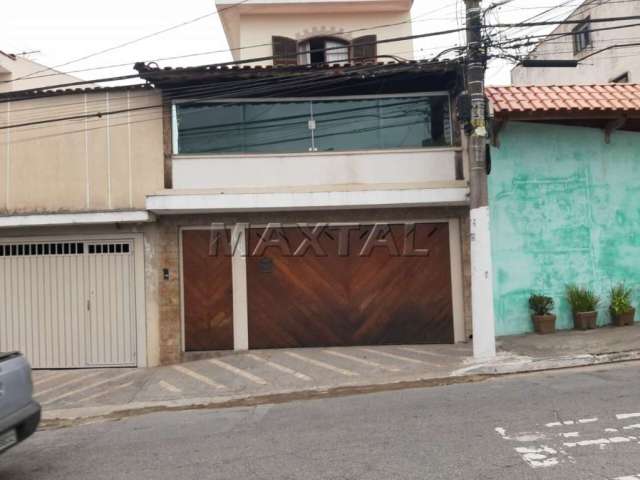 Sobrado na Zona Norte, no Bairro do Limão, 2 Dormitórios sendo 1 Suíte, 6 Vagas, com 310m².