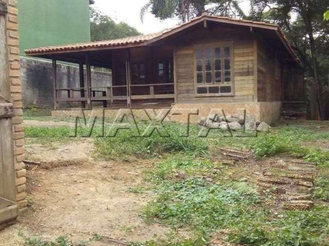 Casa à venda no Horto Florestal, Pré Fabricada com 750 metros de terreno, em rua sem saída.