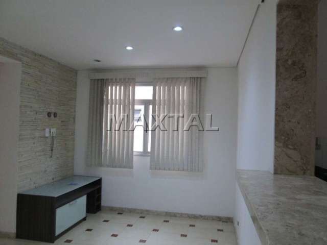 Apartamento de 58 m² de área útil no Jaçanã, 2 dormitórios, 1 sala com 2 ambientes, 1 cozinha.