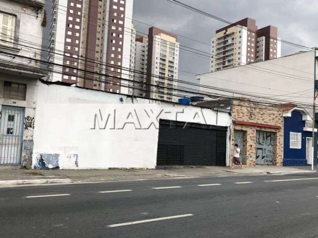 Ponto Comercial em um salão mezanino, escritório, banheiros e depósito, na Vila Guilherme.