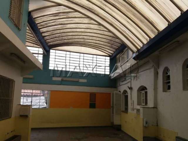 Prédio Comercial na Zona Norte, Bairro Vila Medeiros, sendo 4 Pavimentos, 5 Vagas, com 1.176m².