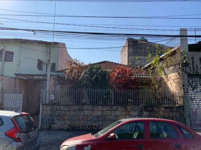 Casa com 2 dormitórios, 2 ambientes , 1 sala 1 banheiro  e 4 vagas- Casa Verde