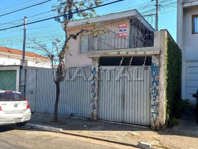 Sobrado na Região da Braz Leme com 4 Dormitórios, 2 cozinhas, 2 Banheiros, amplo quintal e garagem.