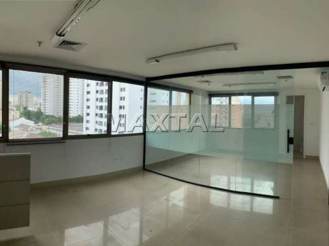 Sala comercial de 120m² em Santana para alugar, 6 salas, 3 banheiros, 1 vaga.