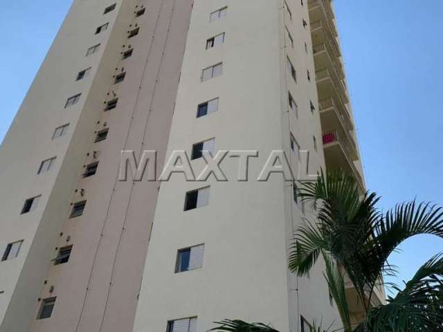 Apartamento de 64m² à venda em Santana. Com 2 dormitórios, 2 banheiros e 1 vaga fixa.