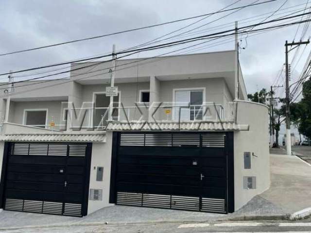 Sobrado 3 dormitórios, sendo 1 suíte, sala, 4 vagas de garagem,  152m²  na região da Parada Inglesa