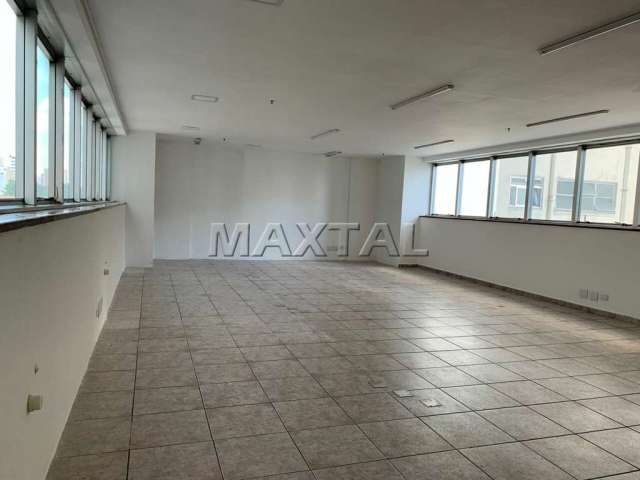 Sala comercial 83m² para alugar em Santana, 1 sala ampla, 2 banheiros e 2 vagas.