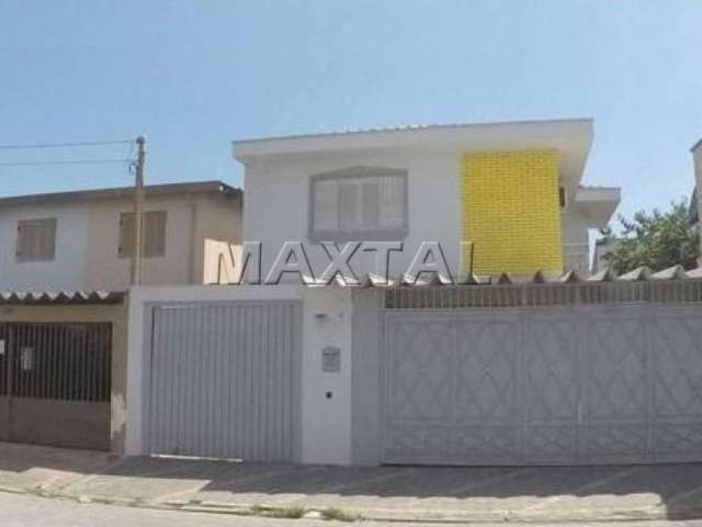 Sobrado 4 dormitórios, 4 vagas, sala de estar com lareira e 2 ambientes 217m² na região Casa Verde