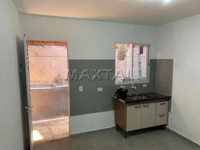 Studio para Alugar na Vila Vitório Mazzei com 30m², com 1 Dormitório e 1 Banheiro.