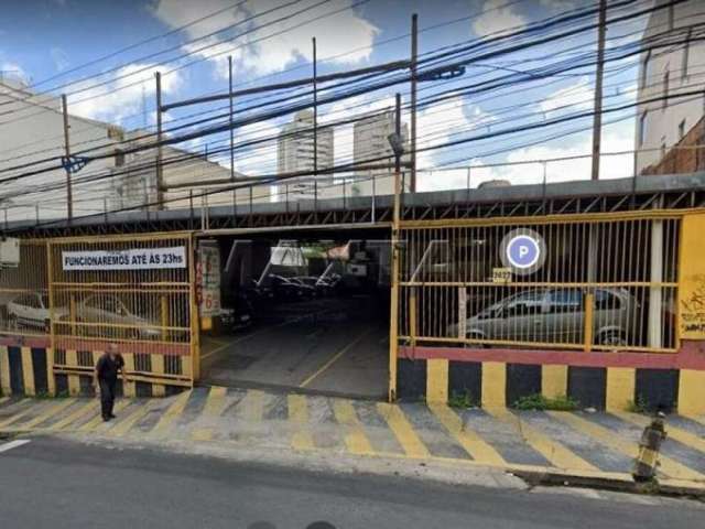 Estacionamento 634 metros, amplo com 65 vagas , localizado em Santana, ótima localização.